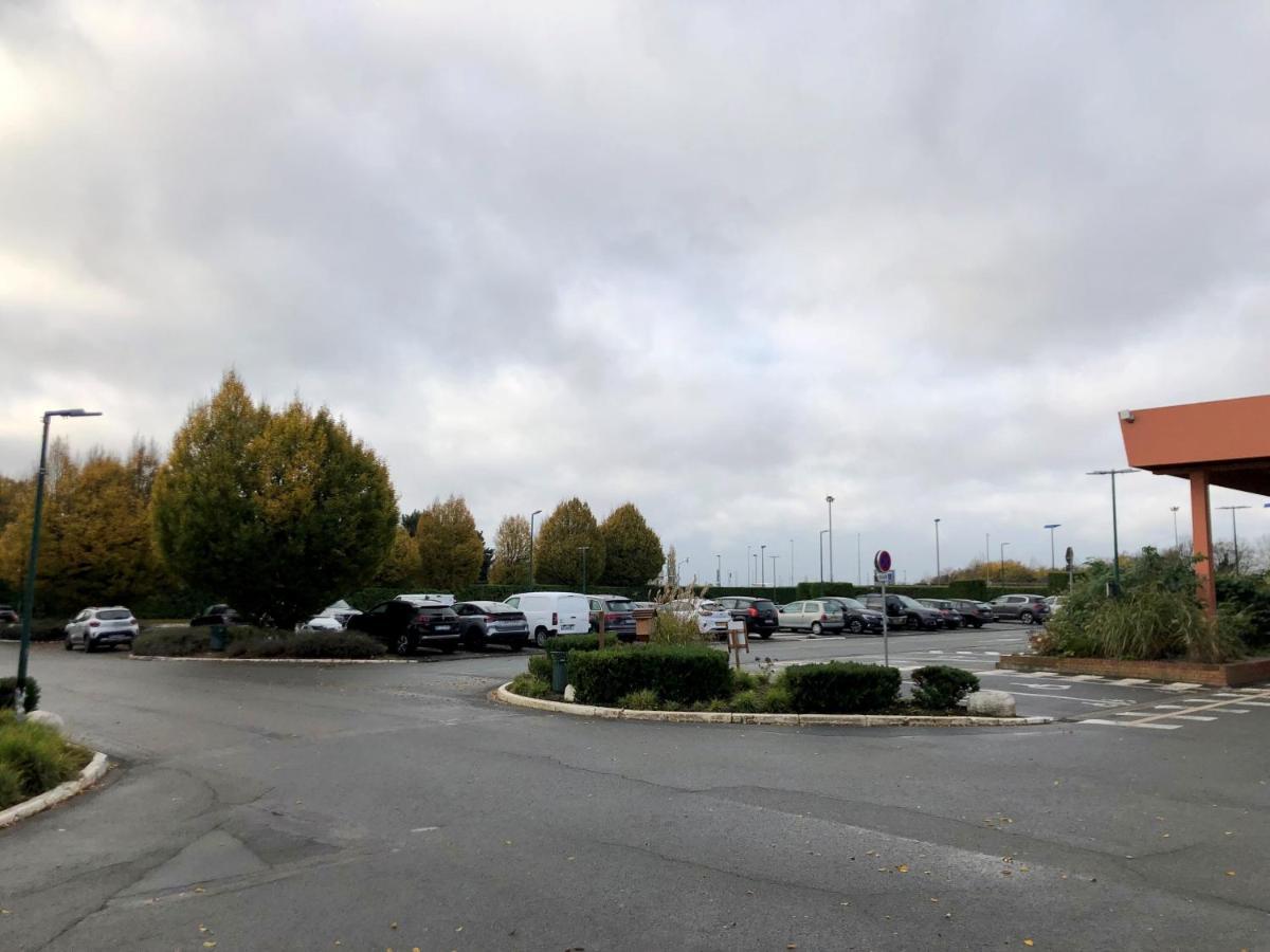 Hotel Mercure Lille Aeroport Kültér fotó