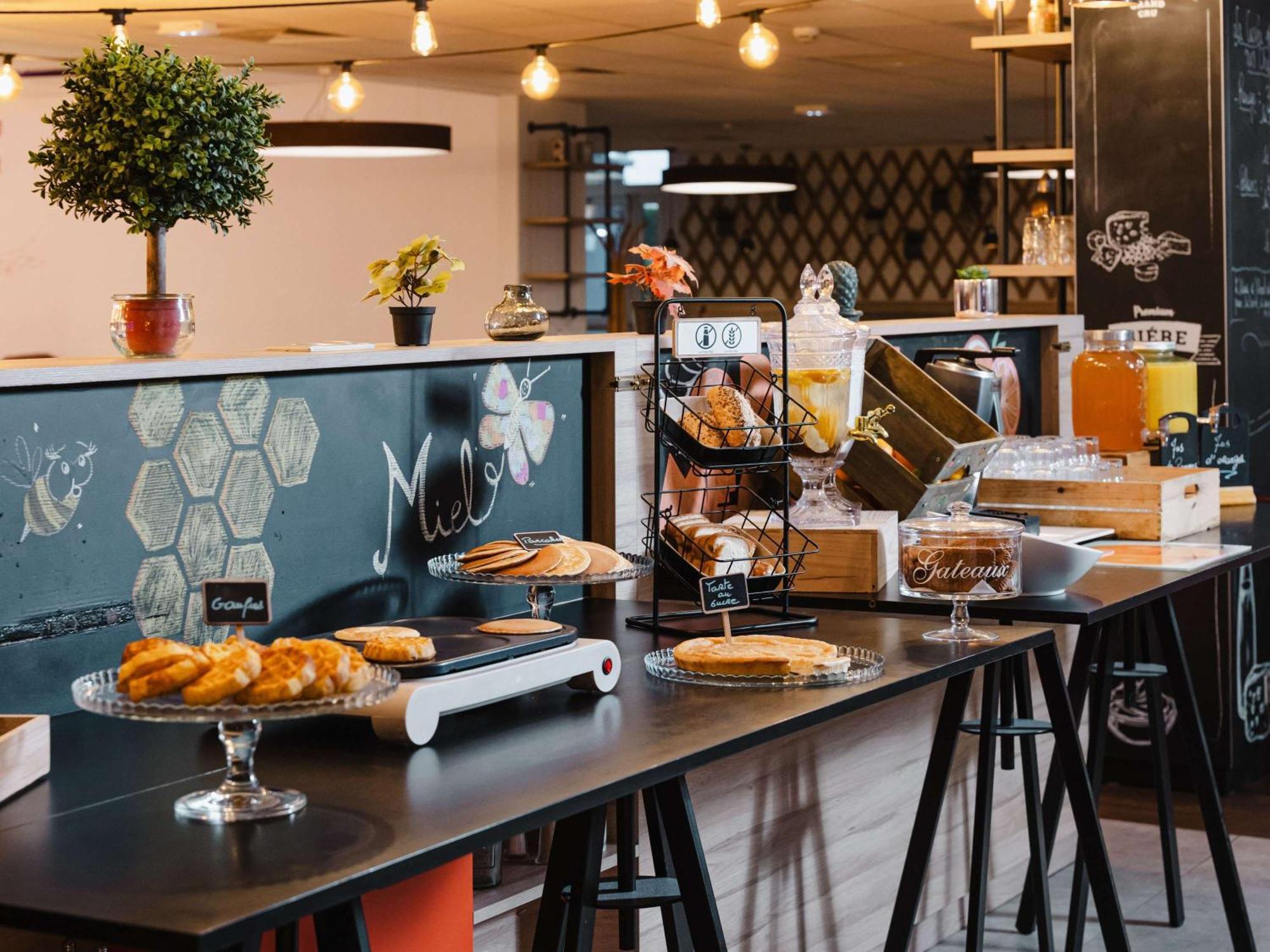 Hotel Mercure Lille Aeroport Kültér fotó